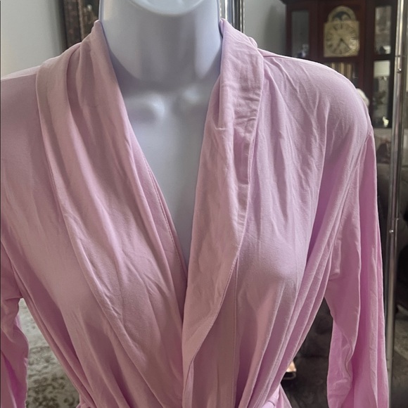 SKIMS Cherry Blossom Short Robe - Picture 2 of 7